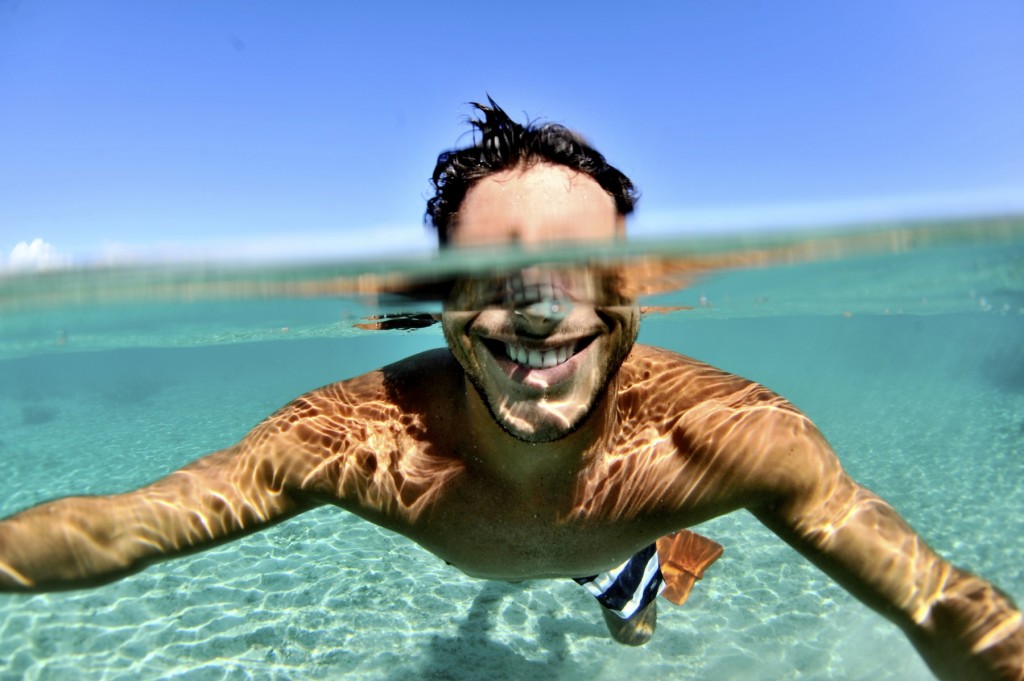 Jeremy Flores underwater