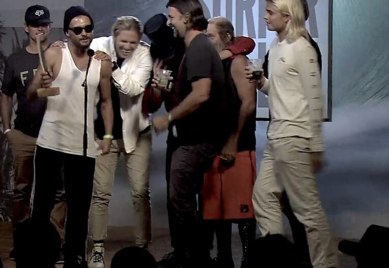 Dion Agius, Noa Dean and gang accept best film award at Surfer Poll