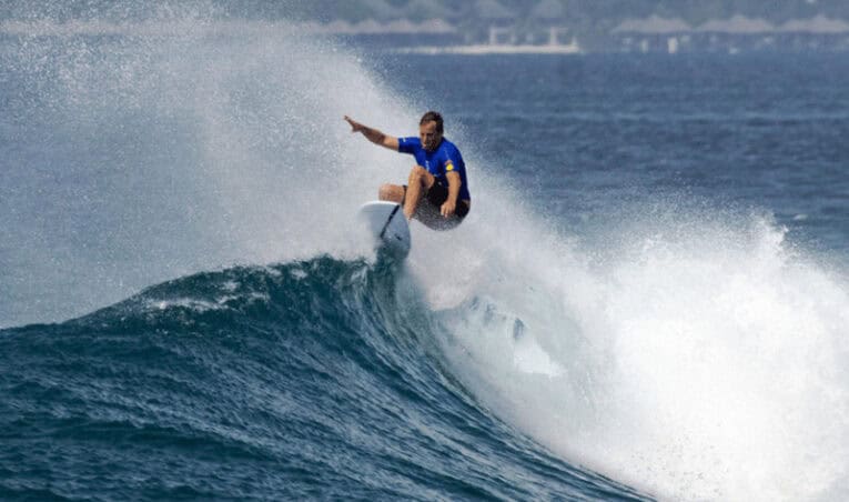 Looks fun! Do you think John John is pleased that his coach can do a single fin floater while he (John John) loses world title?