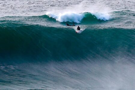 Ivan and Nathan Florence surf mysto big wave