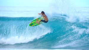 Mason Ho gives hell to little North Shore surf on Rad Zapper.