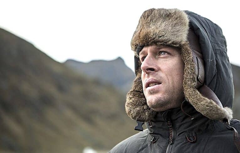 Surf Hero Mick Fanning “quietly saves” surfboard brand from $1M tax crash!