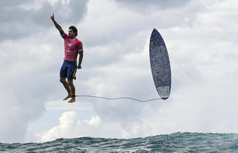 The Non-Surfing Public Swoons Over Another Teahupo'O Flyaway! 1