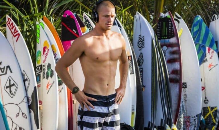 So. Cal jock surfer (pictured) in the teeth of dilemma.